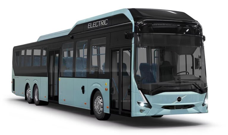 Véhicules électriques chargés |  Le nouveau bus électrique 8900 de Volvo est destiné aux applications de transport en commun, interurbaines et de banlieue